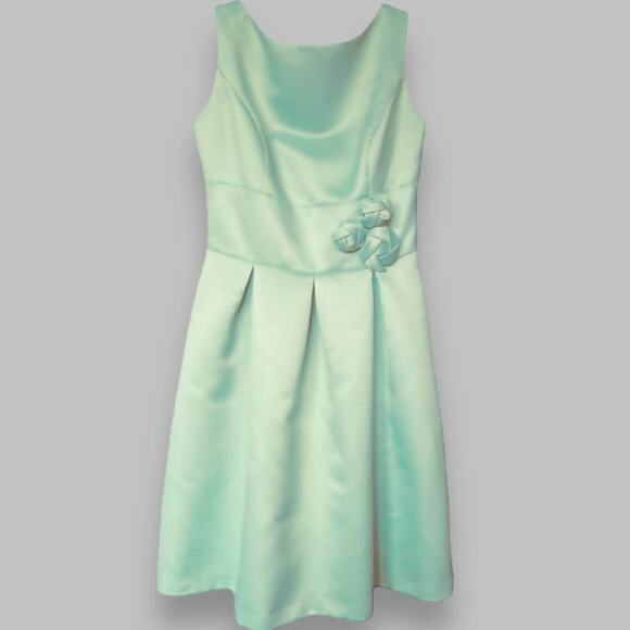 Dessy Collection Lime Green Dress | Size 10 - Picture 1 of 8